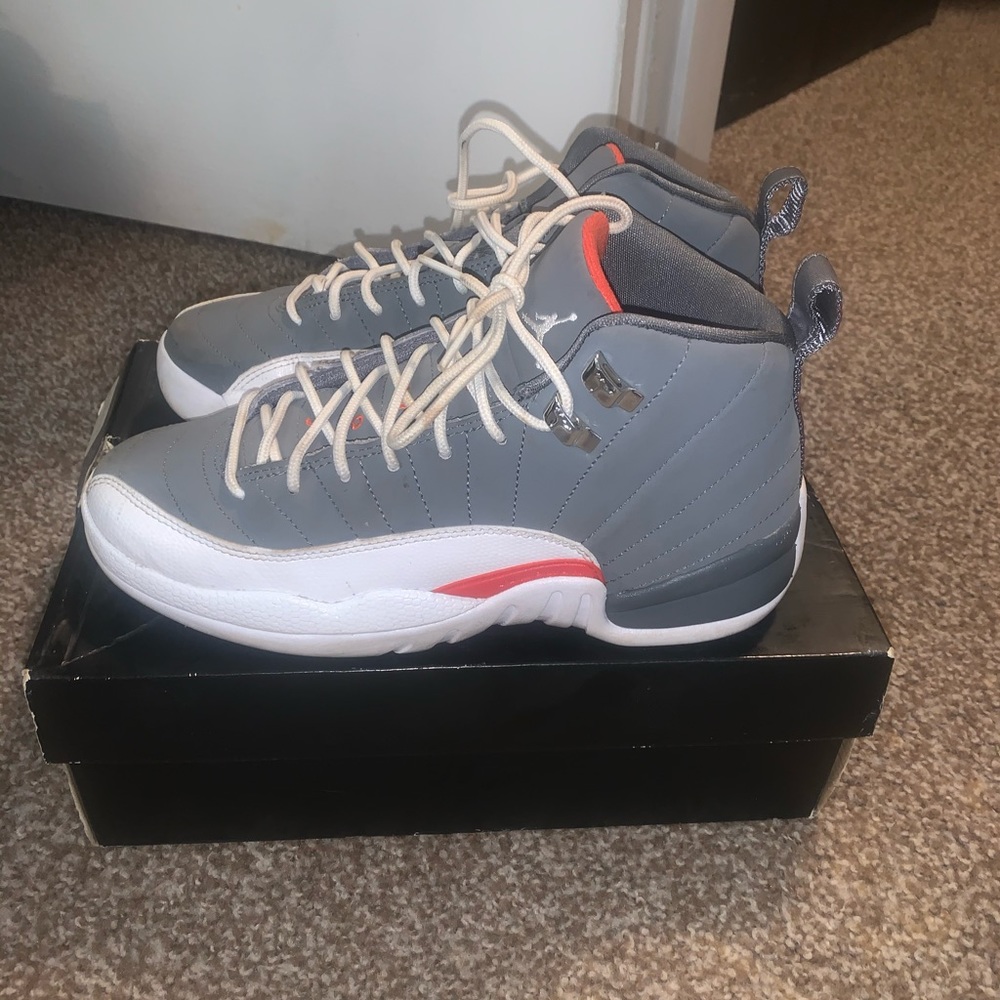 AIR JORDAN 12 RETRO “Cool Grey”